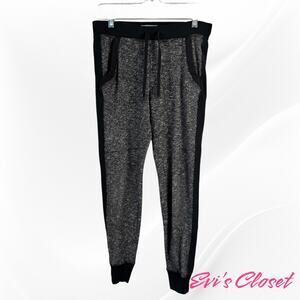 Hollister Woman's Soft Knit Joggers Sz XS Black Grey With Pockets